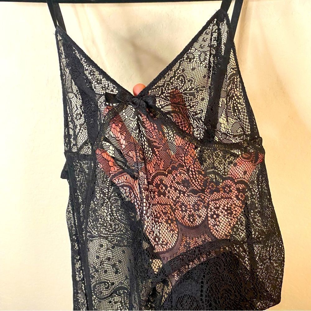 Victoria’s Secret Black Lace Chemise Sz M
